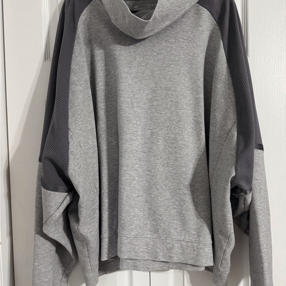 Under Armour Gray Oversized Dolman Sleeve Sweatshirt
